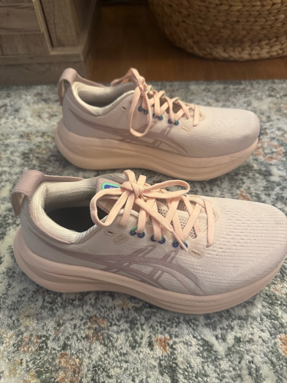 ASICS Gel Nimbus 28 wide size 7 - Picture 7 of 11